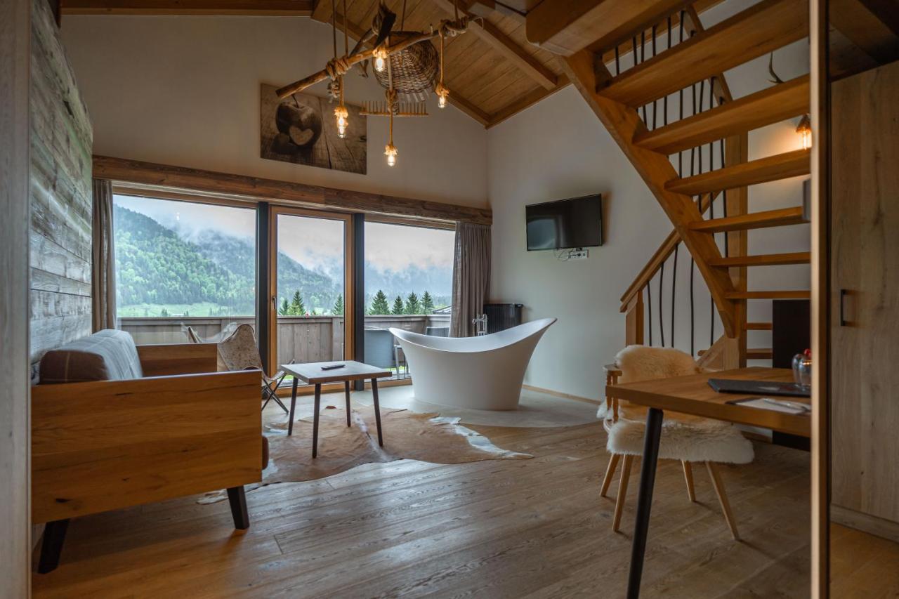 Hotel Landhaus Tirolerherz Санкт-Ульрих-ам-Пиллерзее Экстерьер фото